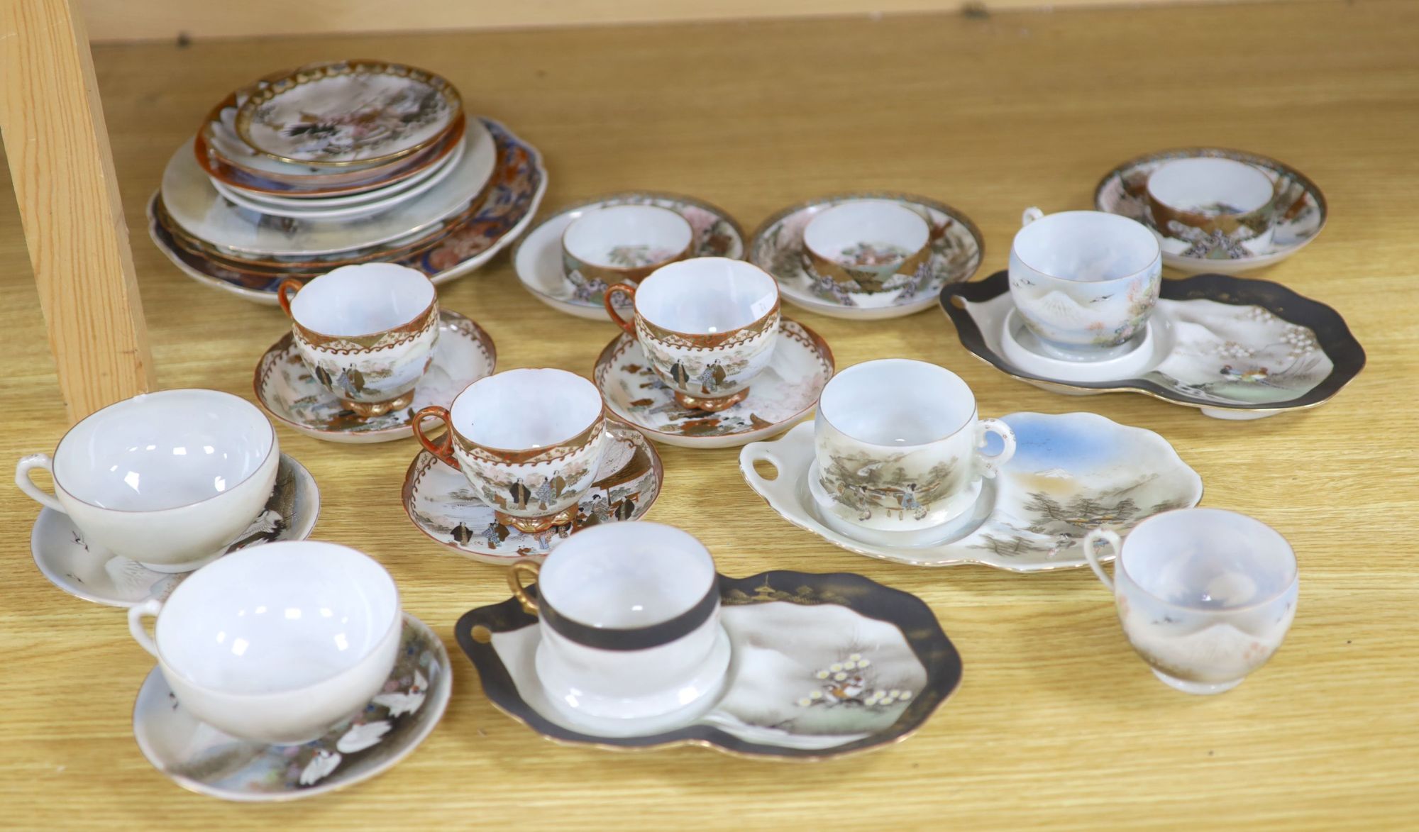 A group of Japanese ceramic teawares and plates, Meiji